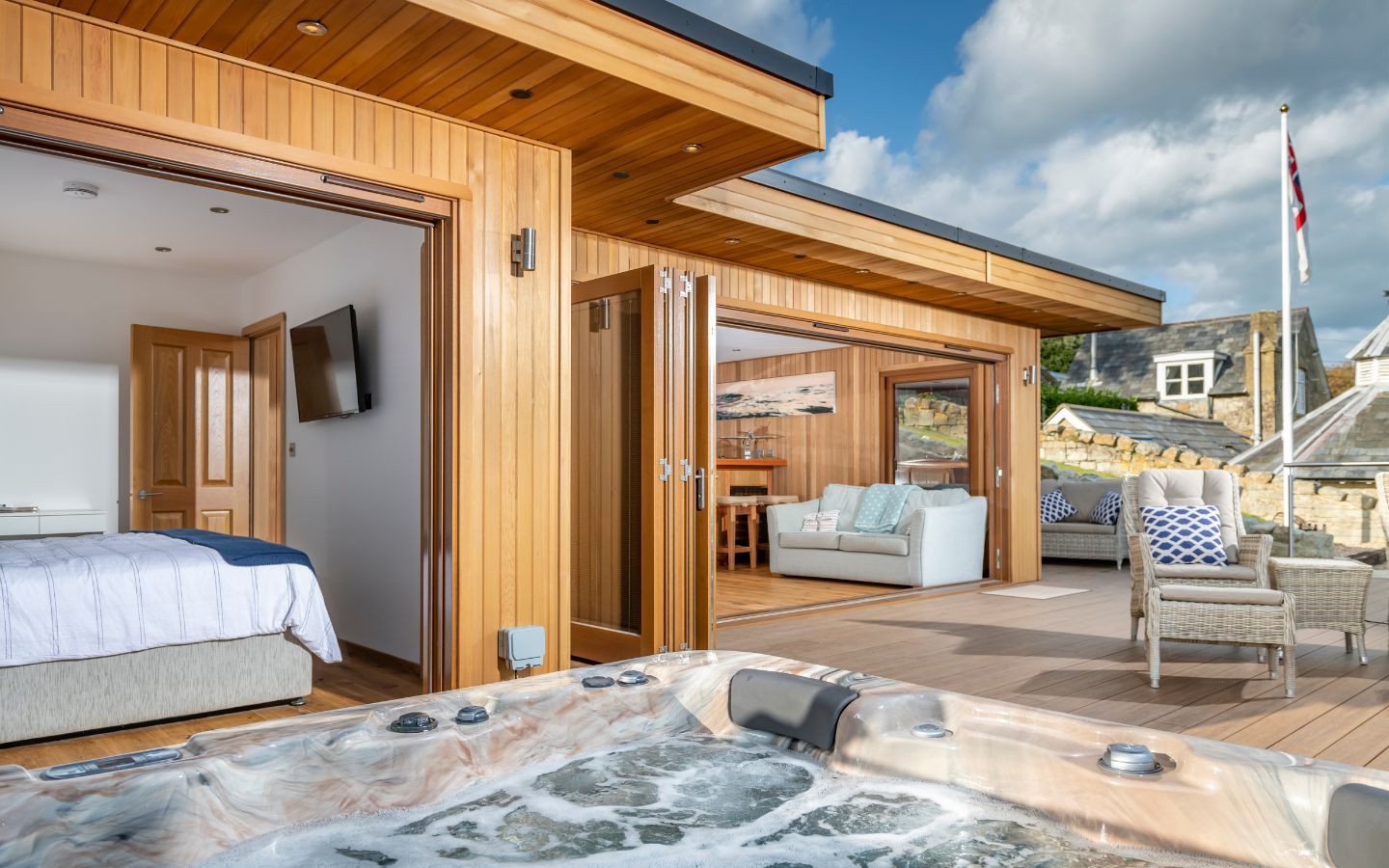 Building garden room on listed property blog header