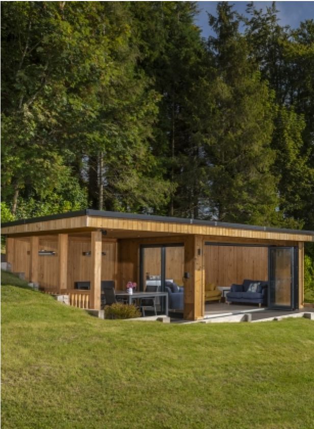 Crown Buckingham Luxury Garden Room